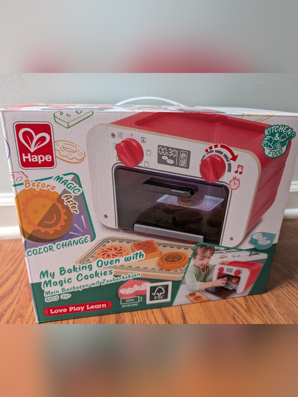 Hape My Baking Oven With Magic Cookies 8pcs